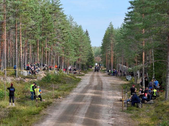 Klikkaamalla seuraava kuva