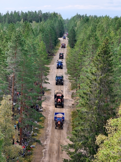 Klikkaamalla seuraava kuva