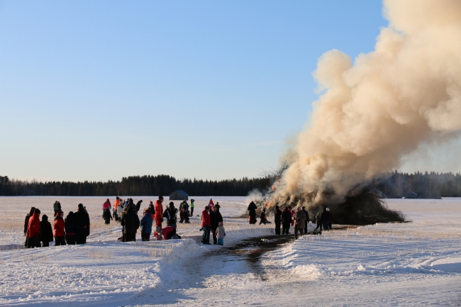 Klikkaamalla seuraava kuva