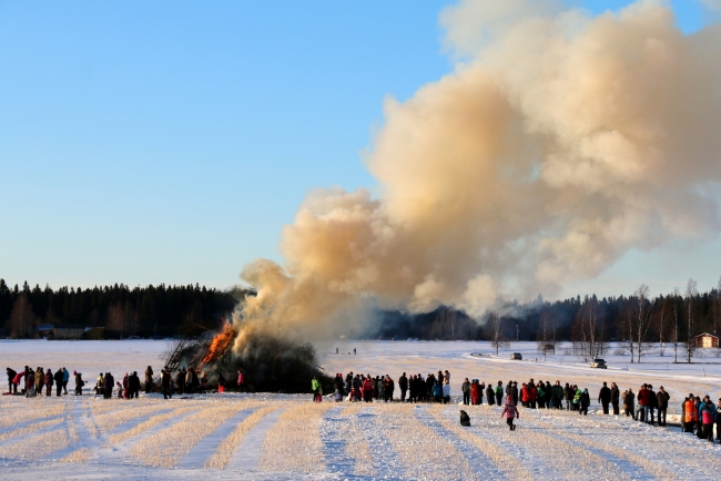 Klikkaamalla seuraava kuva