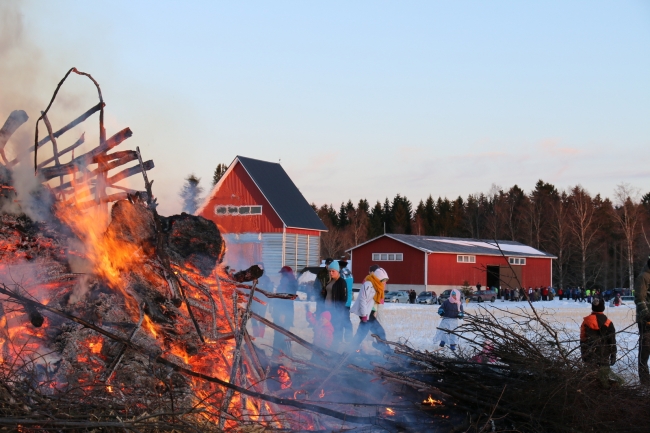 Klikkaamalla seuraava kuva