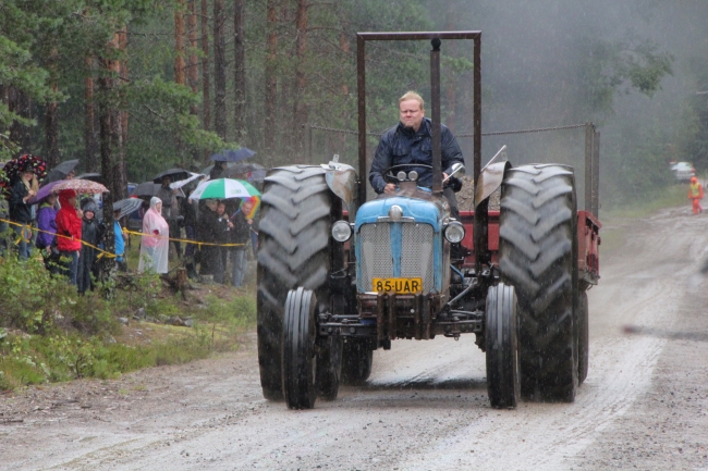 Klikkaamalla seuraava kuva