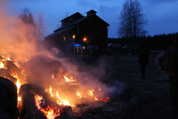 Klikkaamalla seuraava kuva