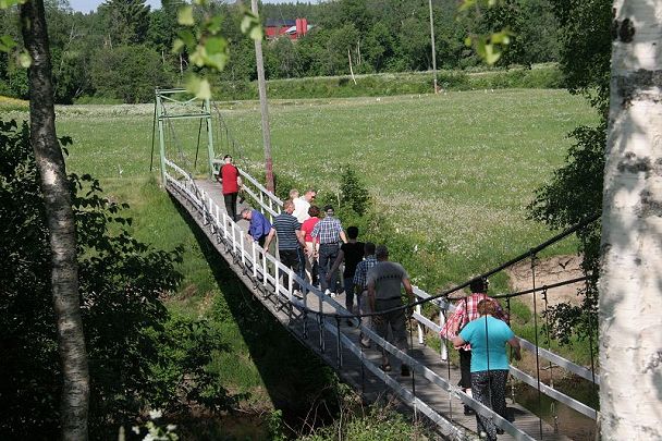 Klikkaamalla seuraava kuva