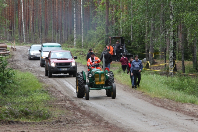 Klikkaamalla seuraava kuva