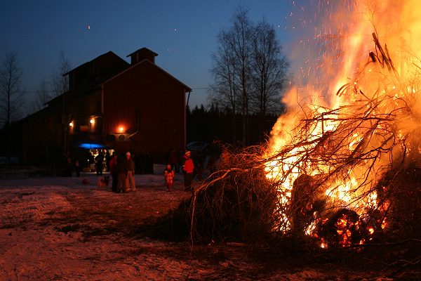 Klikkaamalla seuraava kuva