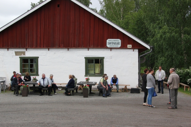 Klikkaamalla seuraava kuva