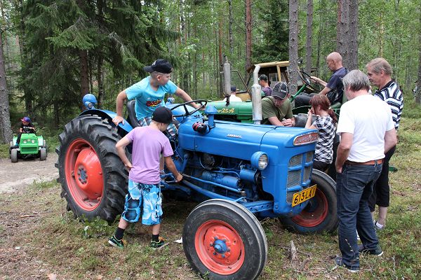 Klikkaamalla seuraava kuva